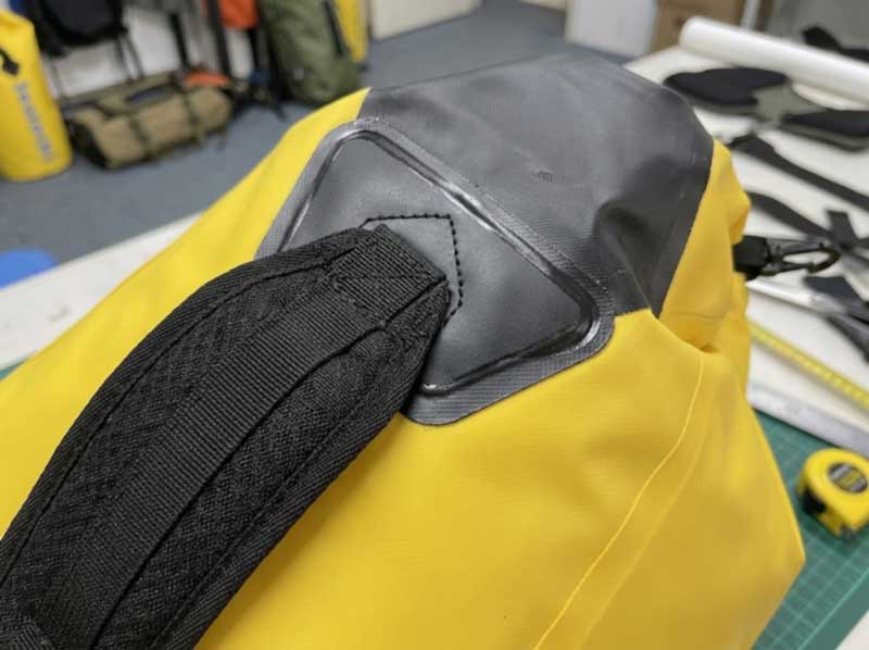 Rucsacuri Dry Bag: Ce se schimbă atunci când un Dry Bag primește curele de umăr